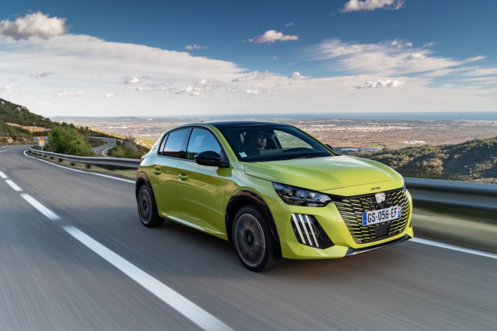 peugeot-privas-208-hybride-ardèche