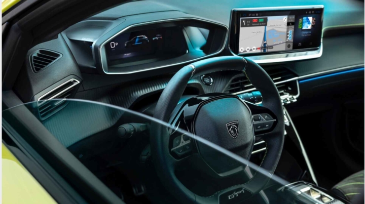 PEUGEOT_E208-citadine-electrique-privas-ardèche-tehnologies