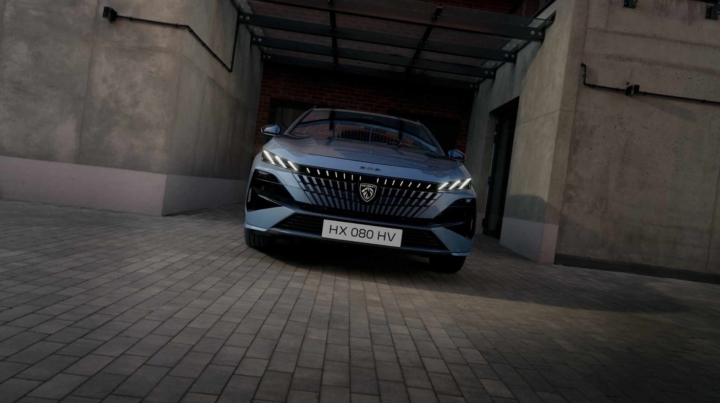 peugeot-e- 308-SW-electrique-véhicule-design-privas-ardèche