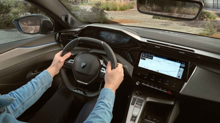 PEUGEOT_308-electrique-technologie-break-privas-ardeche