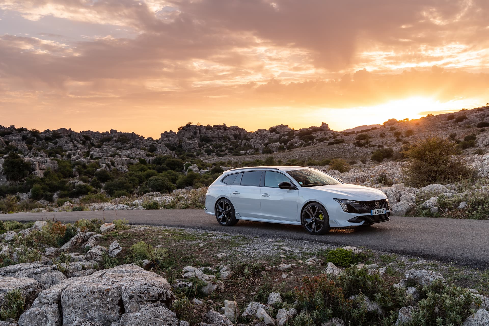PEUGEOT_508PSESW-break-valence-26000