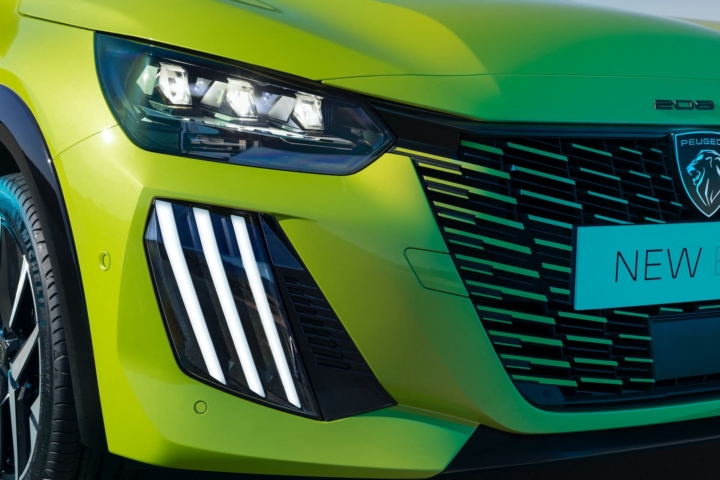 peugeot-208-privas-ardèche-citadine-hybride