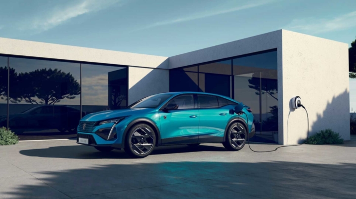 peugeot-hybride-rechargeable-électrique-privas-ardèche