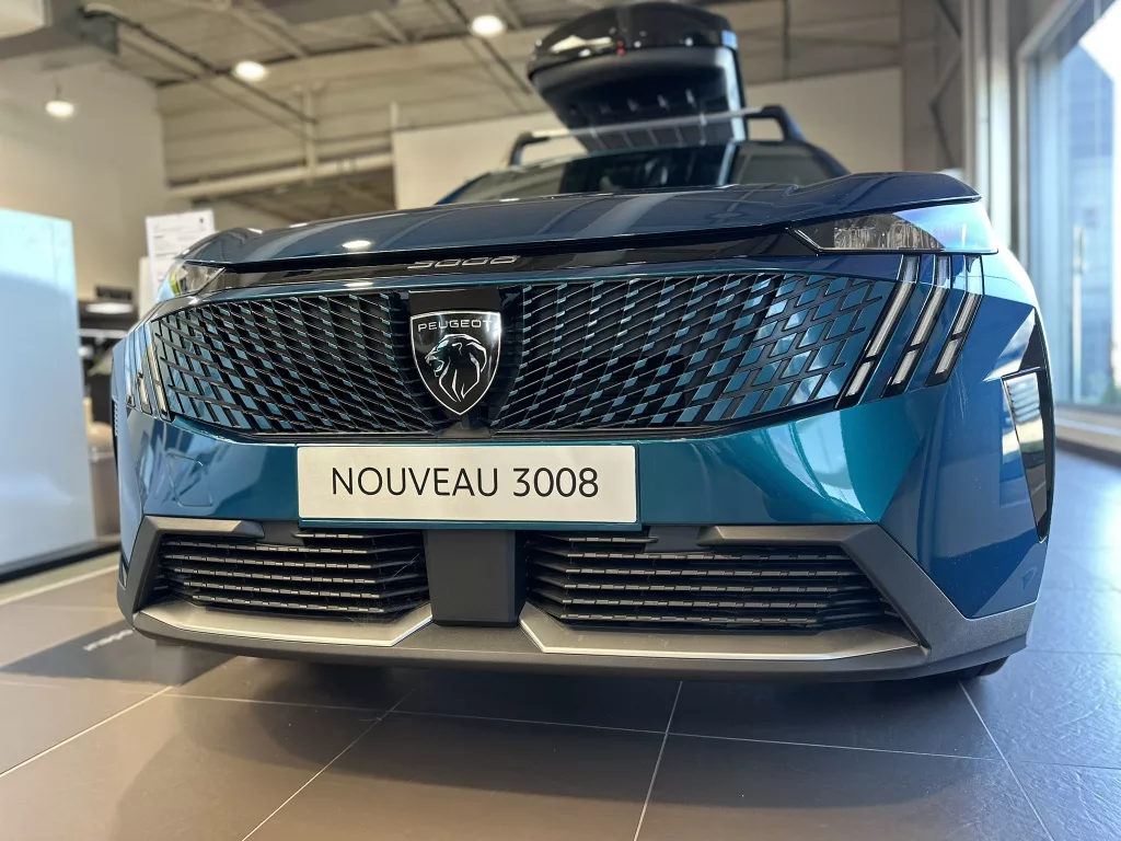 L&rsquo;audace du SUV zéro émission : comment dénicher une Peugeot E-2008 d&rsquo;occasion certifiée à Privas ?